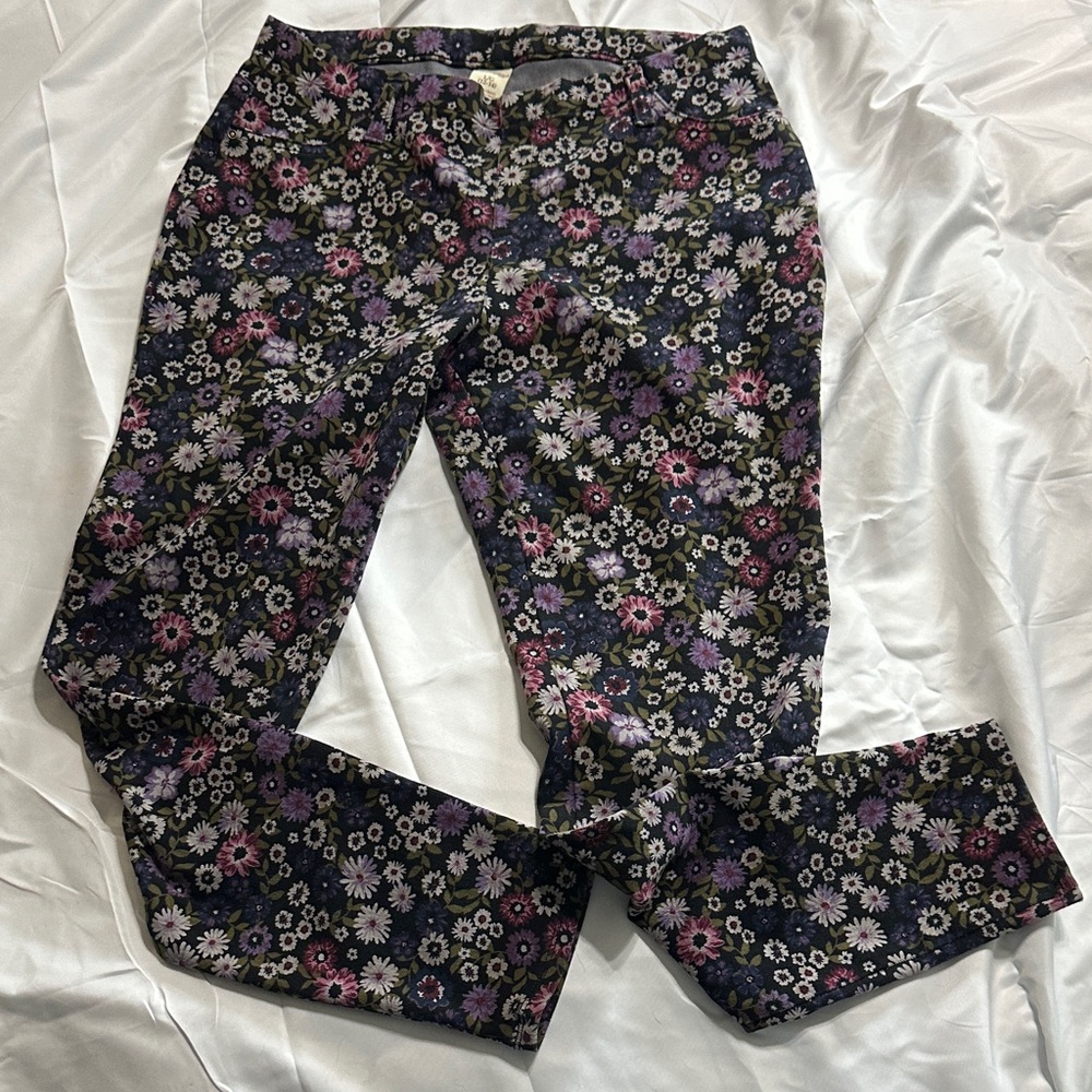 Faded Glory Floral Women Jeggings - Black, Purple, Pink